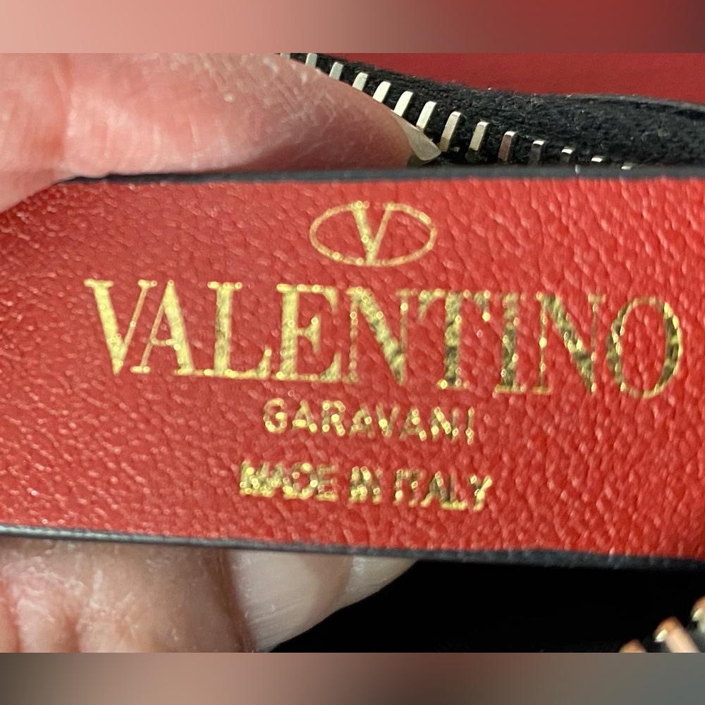 Valentino Garavani VLTN Black Leather Card Case Authentic With Tag - Picture 11 of 17